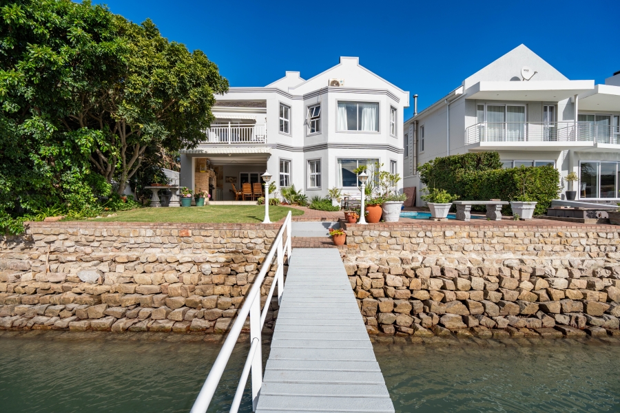 5 Bedroom Property for Sale in Royal Alfred Marina Eastern Cape